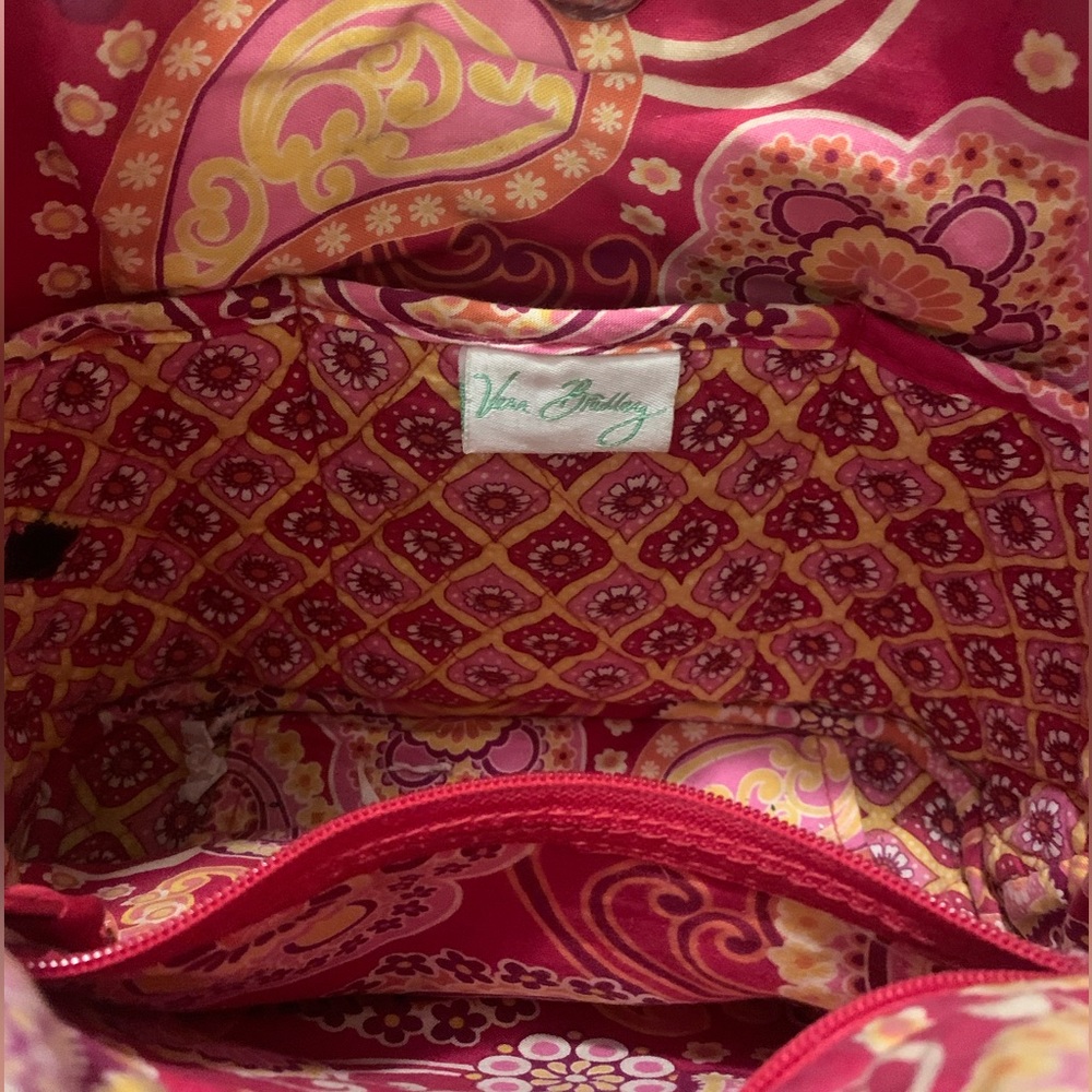 Vera Bradley - Picture 4 of 10